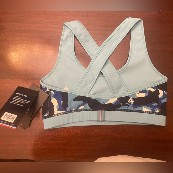 Fourlaps Infinity Sports Bra Crisp Camo/Porcelain - Picture 2 of 6